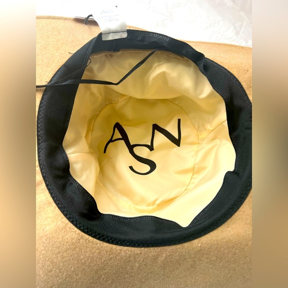 NWTS ASN Harper Floppy Hat From Hats - Picture 9 of 12